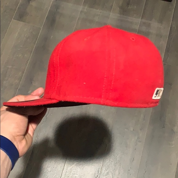 Red Cleveland hat - Picture 3 of 4